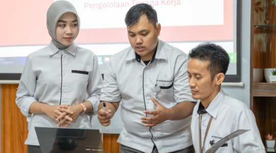 Terpercaya Dan  Berpengalaman  Menyalurkan  SDM Teredukasi.